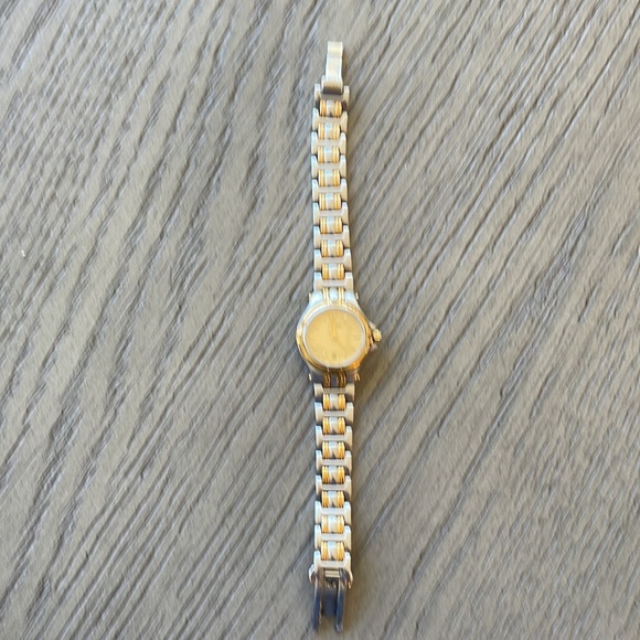 GUCCI Watch - GUCCI timepieces - Fine Jewelry - Push Button Security Clasp - Picture 4 of 13